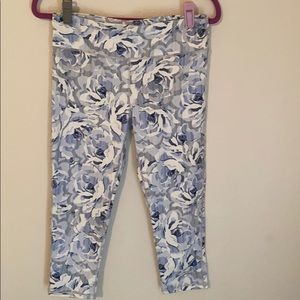 🌈🌈Activewear leggings crop Mono B